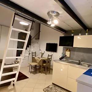 Zeus Charming Apartment